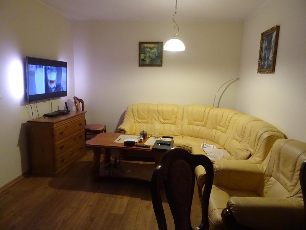 W Centrum, Garaz I Jakuzzi W Cenie Apartment *